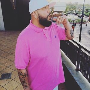 Meet your Posher, Dennis